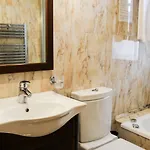 فندق Mirador De Moriyon 2*