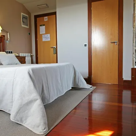 Отель Mirador De Moriyon 2*