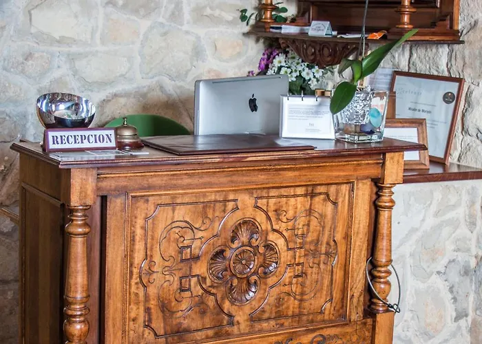 Mirador De Moriyon Miravalles