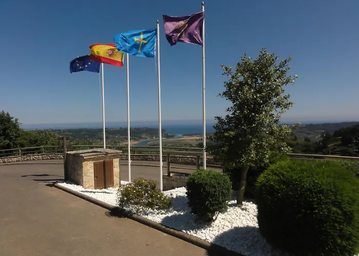 Mirador De Moriyon Hotel