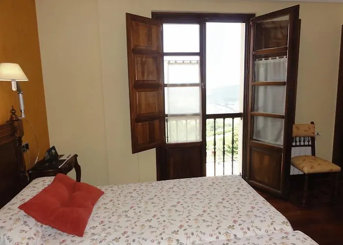 Mirador De Moriyon Hotel 2*