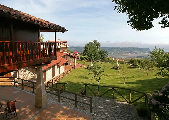 Mirador De Moriyon Hotel Miravalles